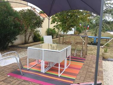 Maison de 2 chambres avec jardin clos et wifi a Saint Pierre d'Oleron a 1 km de la plage