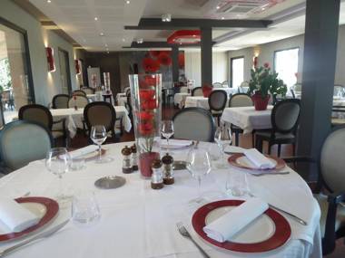 Hôtel Restaurant Les Coquelicots The Originals Relais (Inter-Hotel)