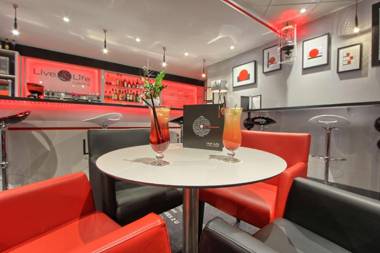 Kyriad Paris Nord Porte de St Ouen