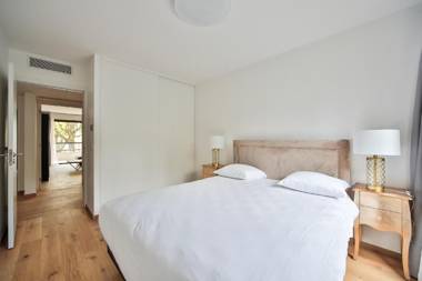 Blue Nights Apartments 71 La Varenne