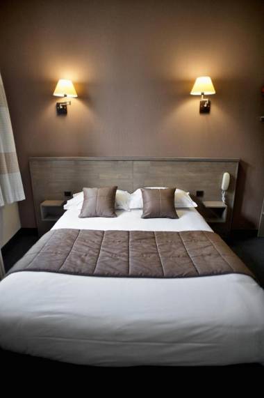 Brit Hotel Le Surcouf