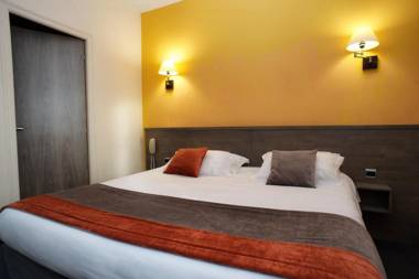 Brit Hotel Le Surcouf