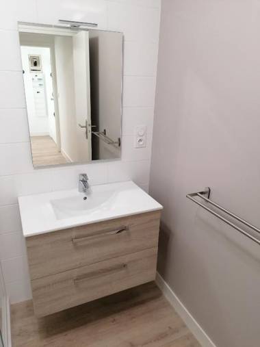 Le Voltaire-Sleep in Normandie