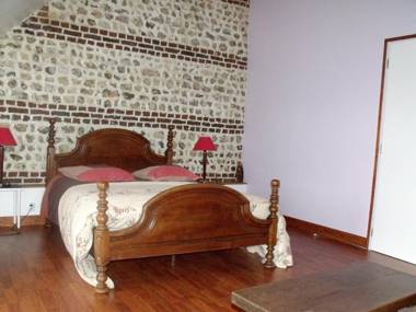 Maison d'une chambre avec jardin amenage et wifi a Saint Leonard a 2 km de la plage