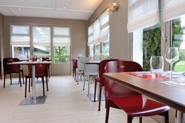 Campanile Lyon Est Aéroport Saint Exupery