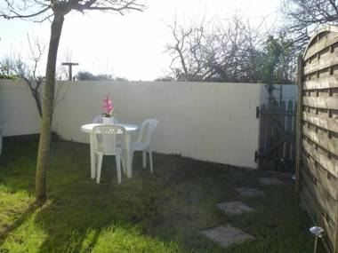 Gîte Saint-Julien-des-Landes 2 pièces 3 personnes - FR-1-426-336