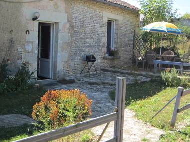 Chambres Table d'Hôtes et Gites Les Mesanges