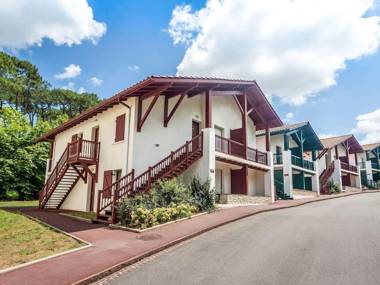 Comfortable apartment with terrace surrounded by pine trees