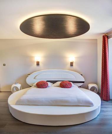 Château de la Falque The Originals Relais (Relais du Silence)