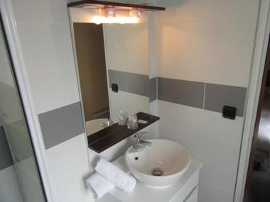 Contact Hotel de France