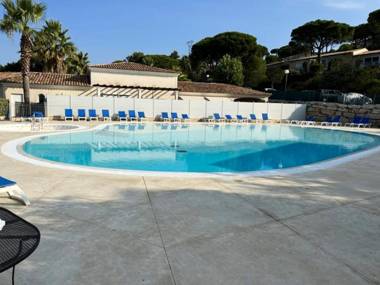 Appartement de 2 chambres avec piscine partagee jardin clos et wifi a Sainte Maxime