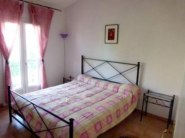 Maison de 3 chambres a Sainte Maxime a 200 m de la plage avec jardin clos et wifi