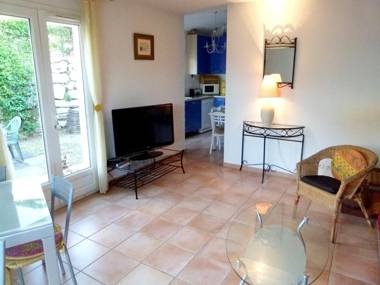 Maison de 3 chambres a Sainte Maxime a 200 m de la plage avec jardin clos et wifi