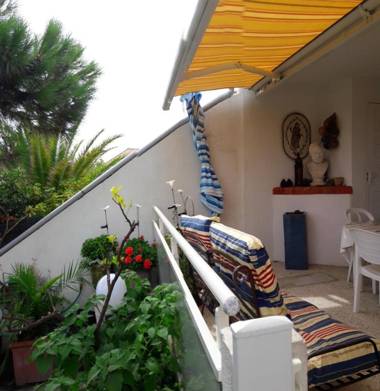 Maison de 4 chambres a Sainte Marie a 400 m de la plage avec jardin clos