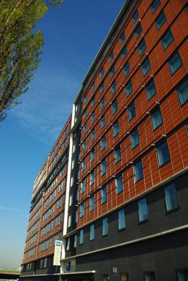 greet hotel Paris Nord 18è