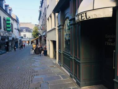 Contact Hôtel du Champ de Mars de Saint-Brieuc