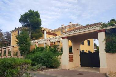 Appartement d'une chambre a Saint Aygulf a 30 m de la plage avec jardin clos et wifi