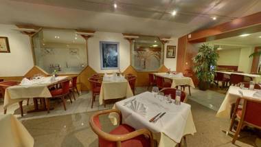 Logis Hotel de Paris