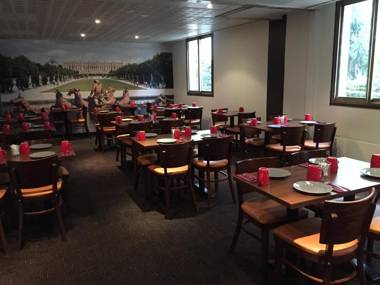 Hotel Le Cardinal Rueil Centre