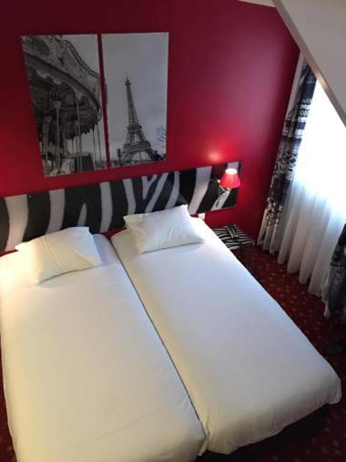 Hotel Le Cardinal Rueil Centre