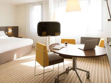 Novotel Suites Paris Rueil Malmaison