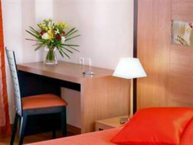 Park & Suites Village Aix-Le Rousset