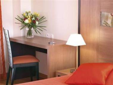 Park & Suites Village Aix-Le Rousset