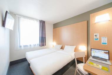 B&B HOTEL Clermont-Ferrand Nord Riom