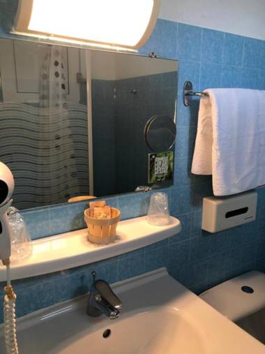 Logis Hôtel-Restaurant Le Commerce