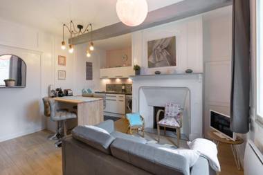 Ty Melaine by Cocoonr