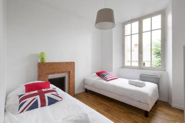 L'ECRIVAIN by Cocoonr