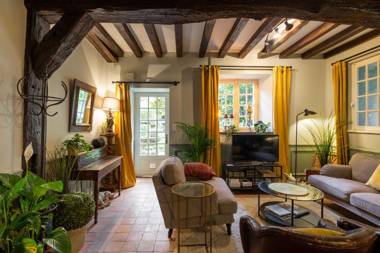 Cottage Livingstone by Cocoonr