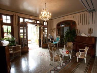 Hôtel Crystal Reims Centre