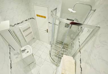 Reims Sherpa Guest House