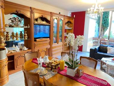 Reims Sherpa Guest House