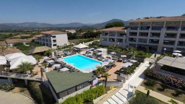 Le Bella Vista Résidence & Summer Pool Club