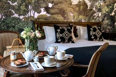 Chateau La Cheneviere