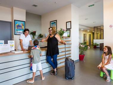 Comfortable apartment with a balcony near the beach