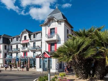 Comfortable apartment with a microwave nearby the beach