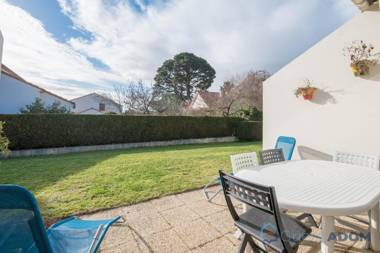 Maison dans une résidence calme avec piscine
