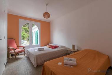 Jolie longere proche Mer