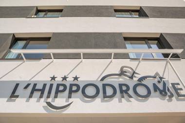 Brit Hotel Ploermel - Hotel de l'Hippodrome