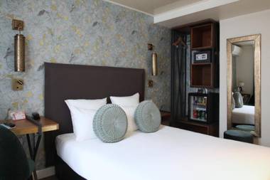 Moris Grands Boulevards