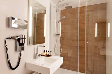 Best Western Plus 61 Paris Nation Hotel