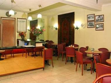 Hotel Camelia International