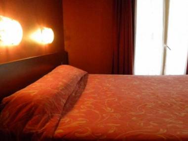 Hotel Camelia International