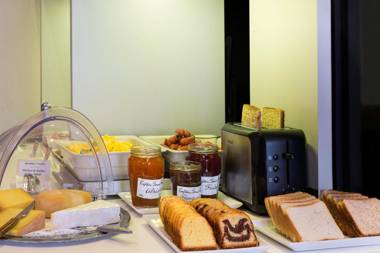 Contact Hôtel Alizé Montmartre