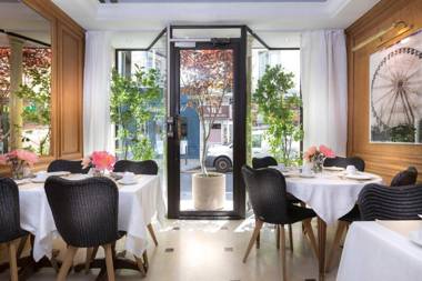 Dauphine Saint Germain