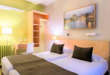 Glasgow Monceau by Patrick Hayat