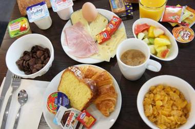 Comfort Hotel Davout Nation Paris 20